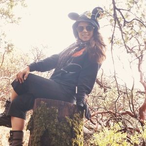 Meet your Posher, Becky